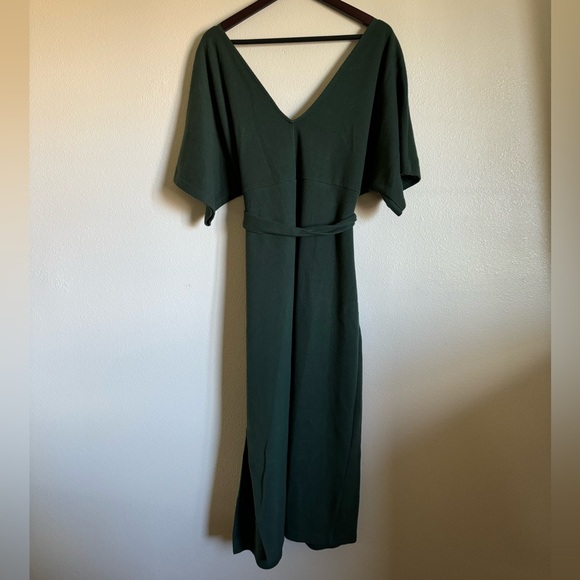 ASOS DESIGN Curve super soft v neck belted midi sweater dress - Picture 5 of 8